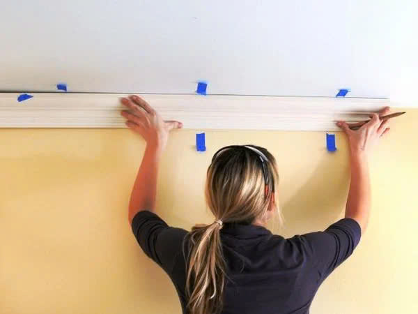 thi công phào chỉ PU cho góc tường